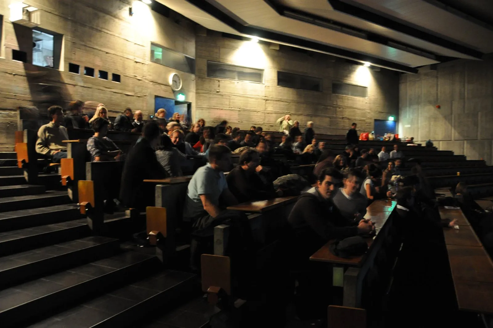 Publikum beim Deutsch-Serbischen Filmabend 2011 im Hörsaal der Universität Stuttgart