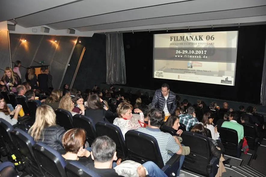 Publikum im Kinosaal bei FILMANAK 2017